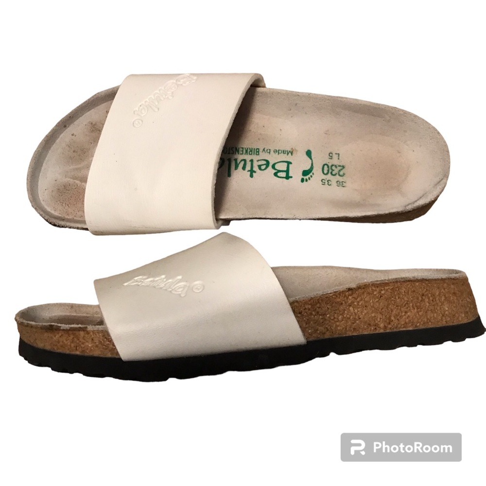 Betula by BIRKENSTOCK White Leather Slides Sandals Slip Ons Size 36 Ladies 5